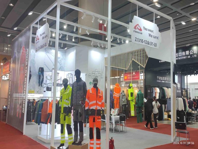 石家莊派高貿易有限公司的第136屆獲獎廣交會展位搭建圖片