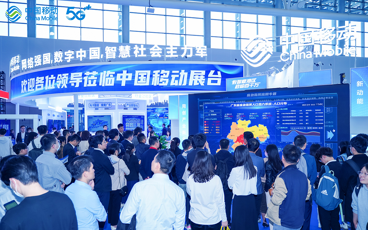 科技未來風格展台設計：展現企業的科技實力與未來願景