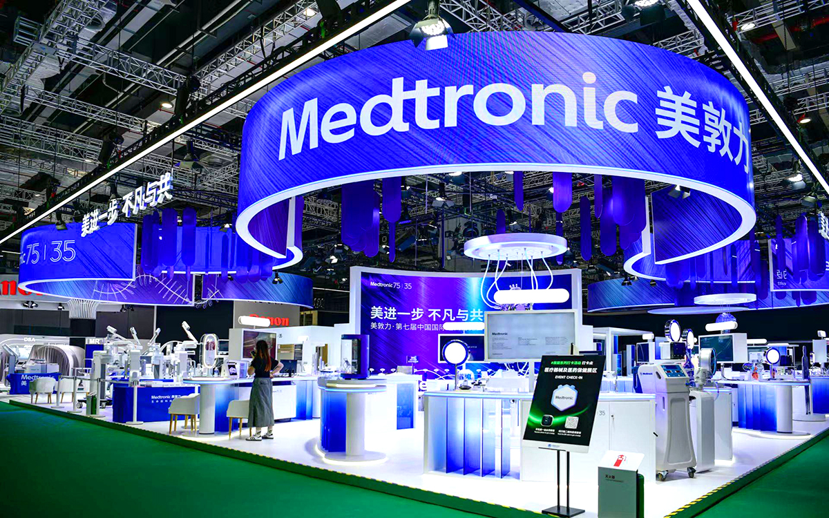 大型展位搭建設計中的功能區顏色搭配策略